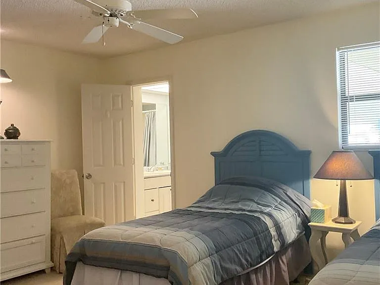 1165 Clam Ct #7 — Photo 24