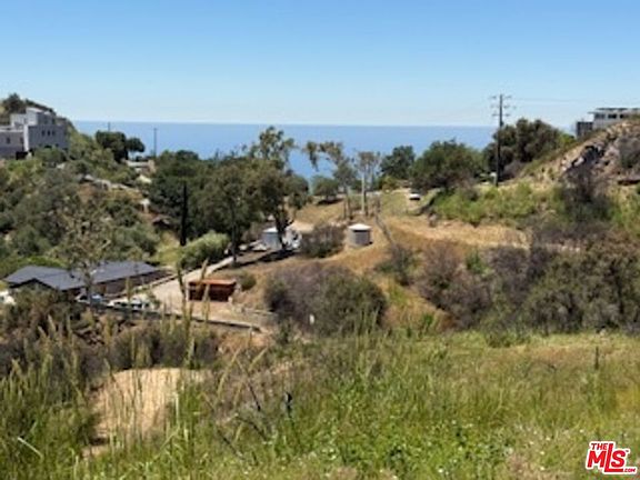 2nd image of 2840 Tuna Canyon Rd