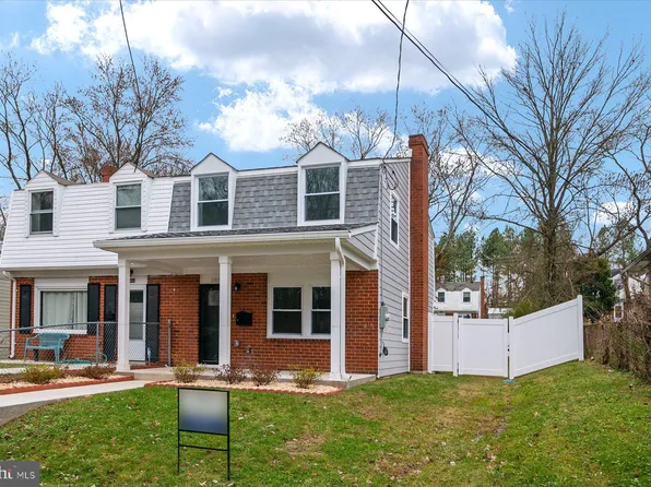 1806 Ray Leonard Rd, Landover, MD 20785