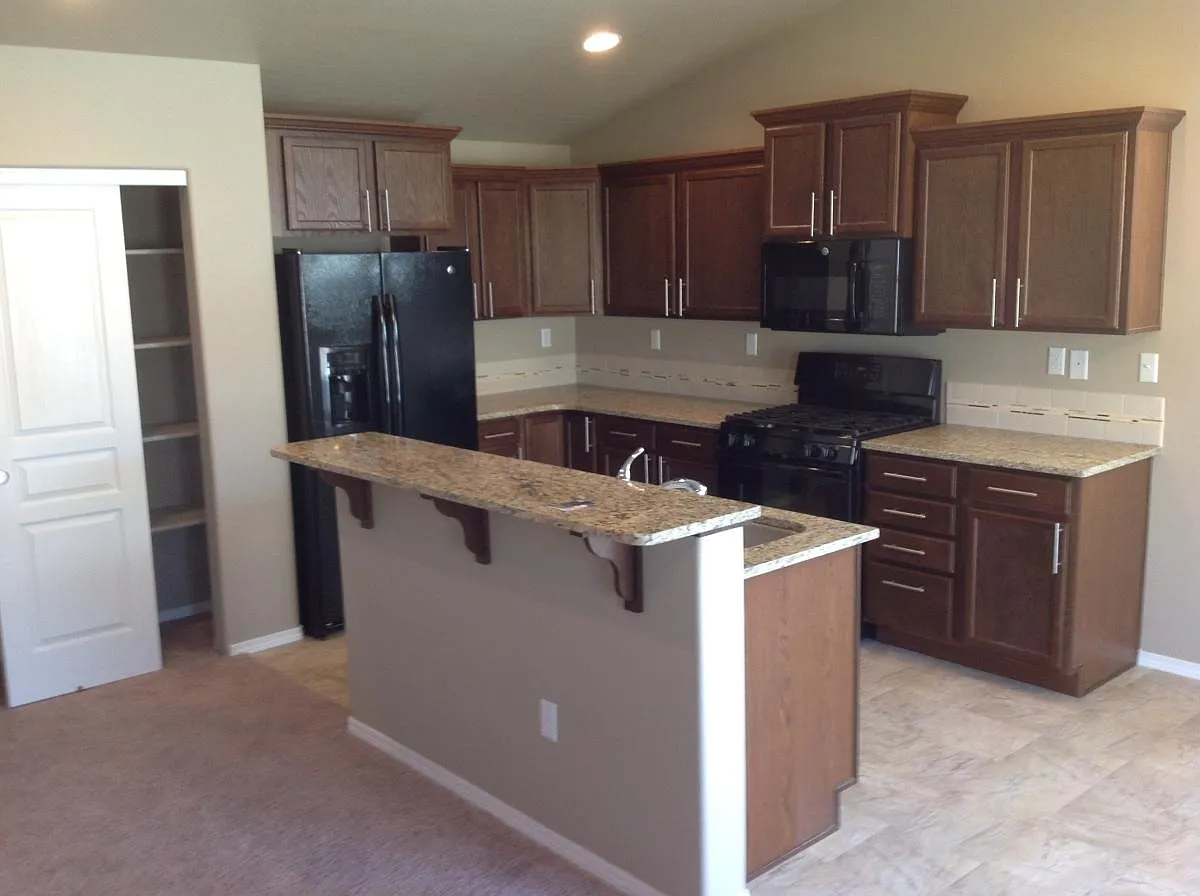 3 bed, 1408 sqft, $1,795 — Photo 2