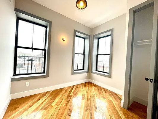 Rented by Doorway NYC, LLC | media 12