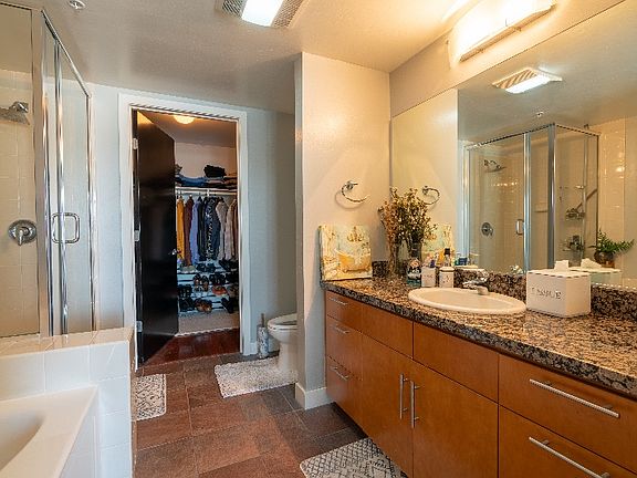 4th image of 3812 Park Blvd Unit 504