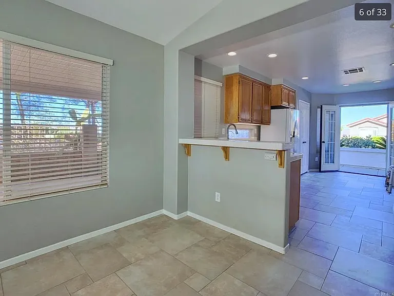 2651 Columbine Rd — Photo 2