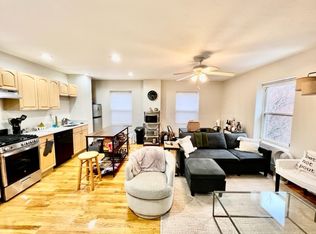 28-30 Fleet St #33, Boston, MA 02113