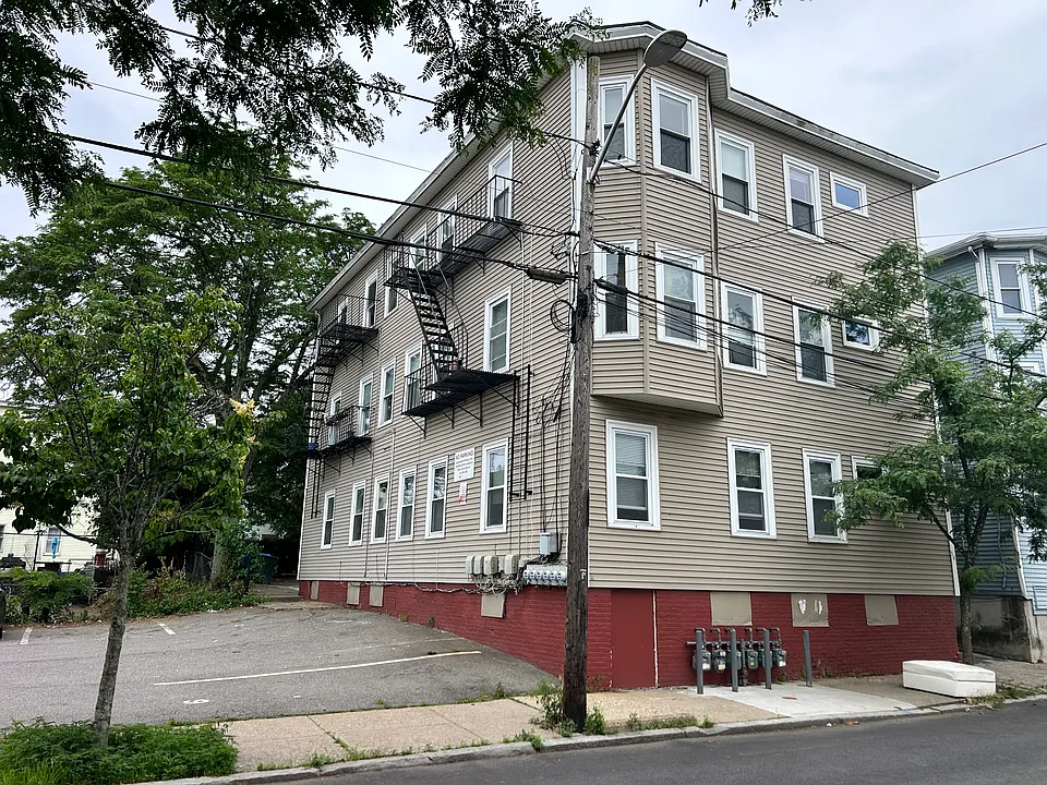 56 Tell St #2R