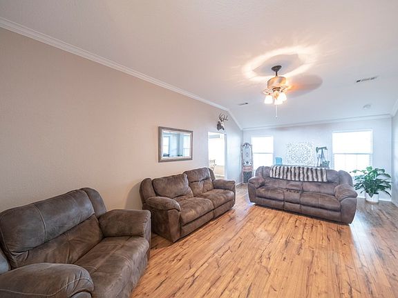 2nd image of 8724 Rainbow Dr