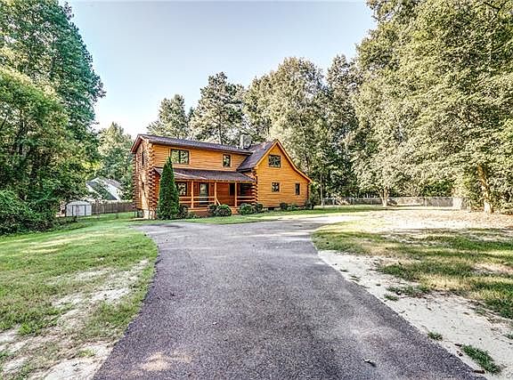 2nd image of 3545 Hilton Dr