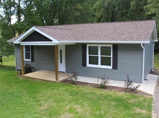 1833 Forest View Dr, Kingsport, TN 37660