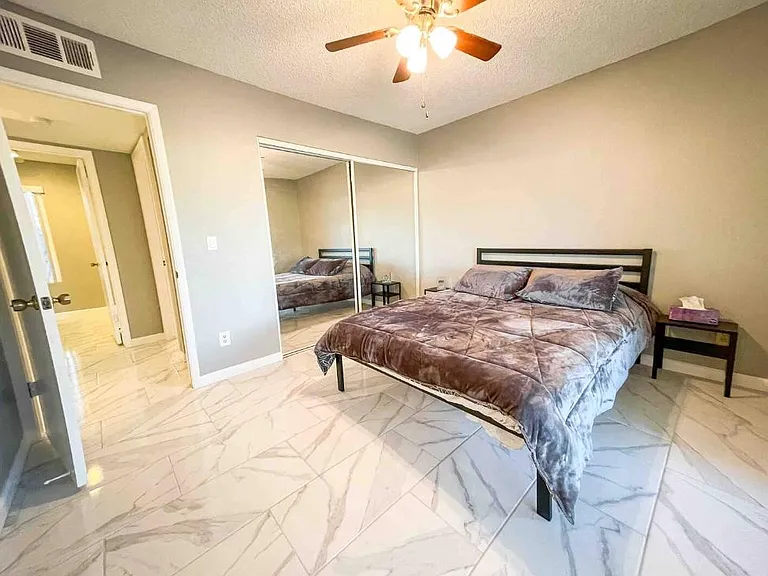 5252 W Lupine Ave — Photo 5