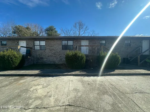 3455 Bent Rd, Kodak, TN 37764