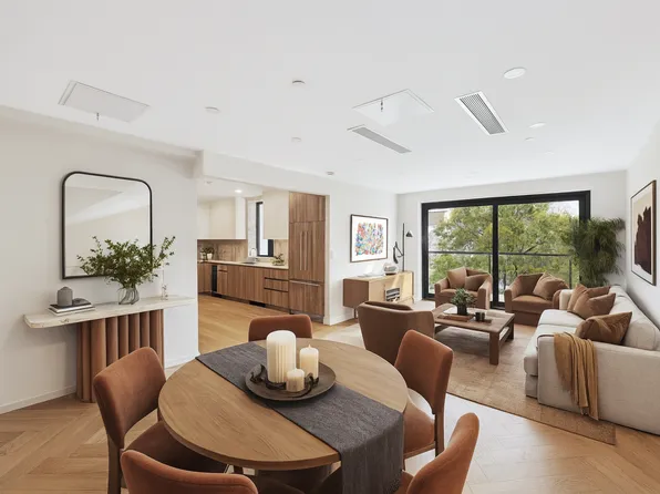 390 Manhattan Avenue image 1 of 6