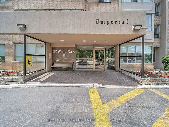 4th image of 30 Malta Ave E #802