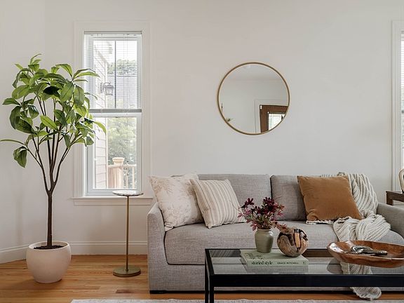 5th image of 26 Maple St #B