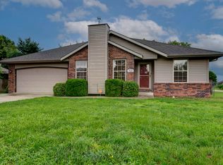 704 N Delaware Ave, Republic, MO 65738