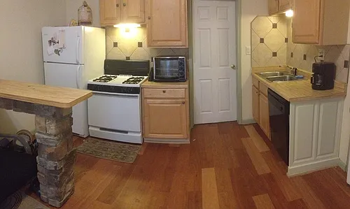 1946 Hudson Ave #2 Photo 1