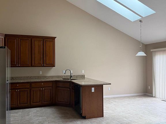 3rd image of 49329 Village Pointe Dr