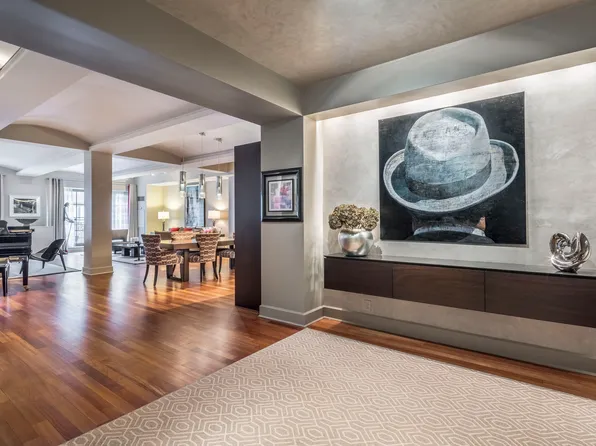43 West 64th Street 6A image 3 of 19