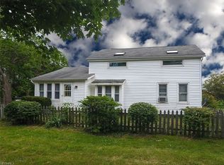 5525 Beach Rd, Medina, OH 44256