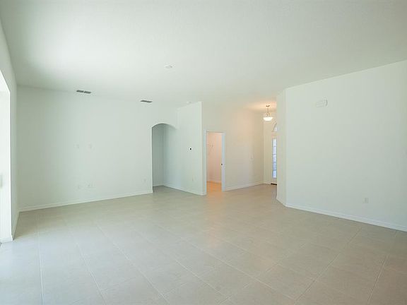 5th image of 91 FLEMINGWOOD LANE