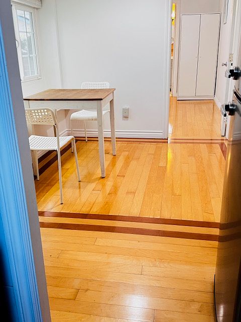 1st image of 220 Clogston Dr