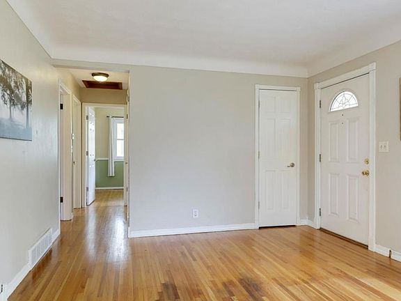 5th image of 4772 Peggy Ln