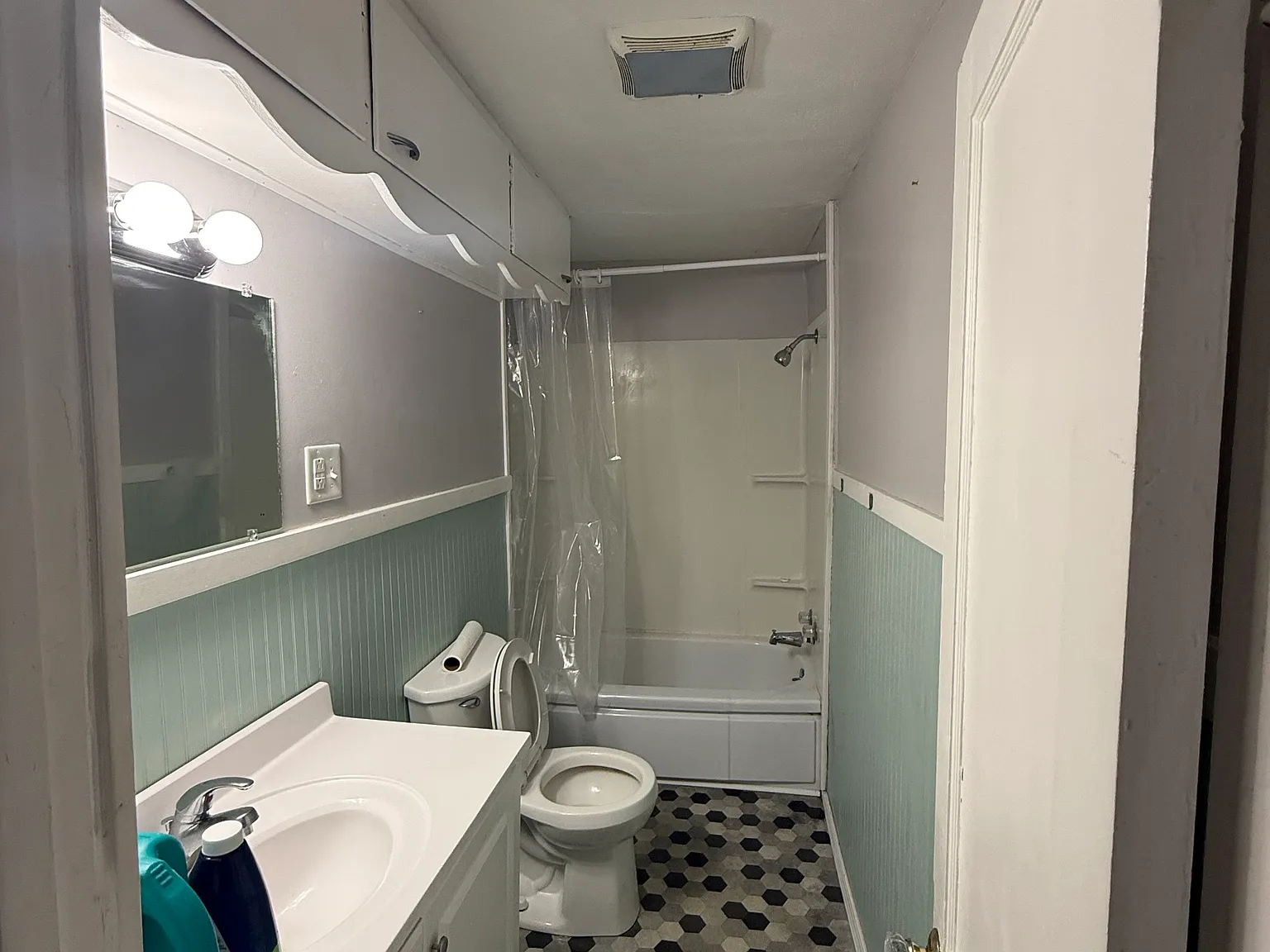 2 bed, $850 — Photo 2
