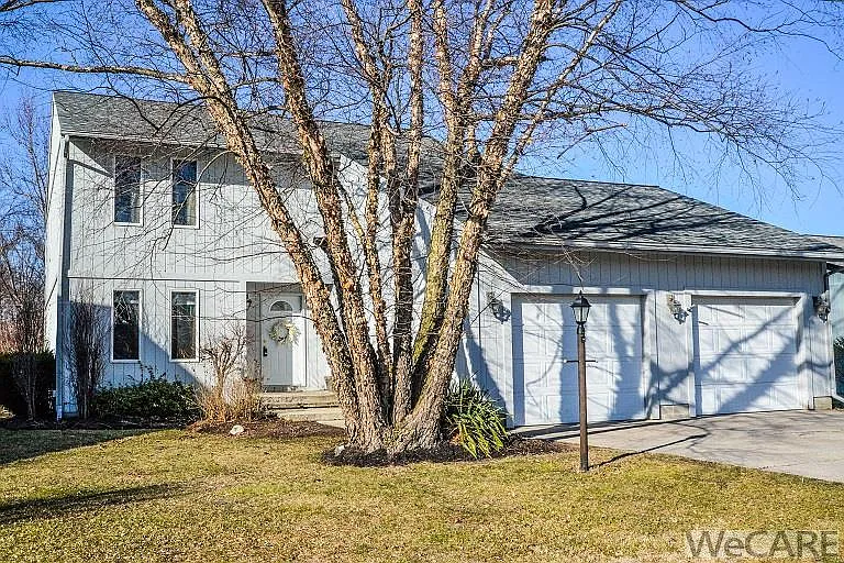 1848 Edgewood Dr photo 1