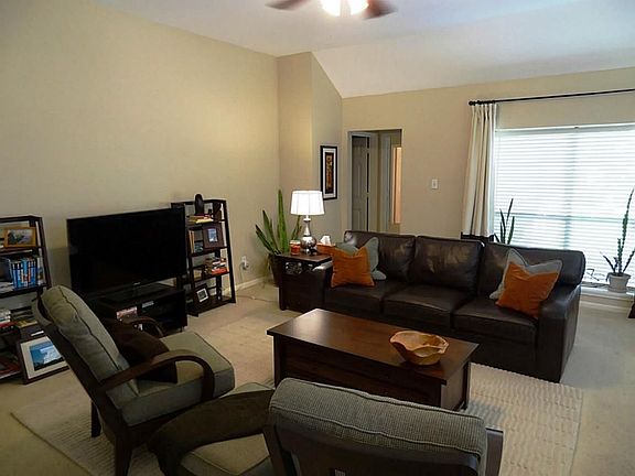 4th image of 2044 Lodge Crest Ct