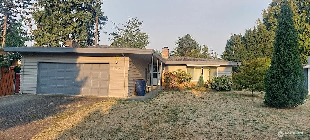 17654 109th Avenue SE photo 1