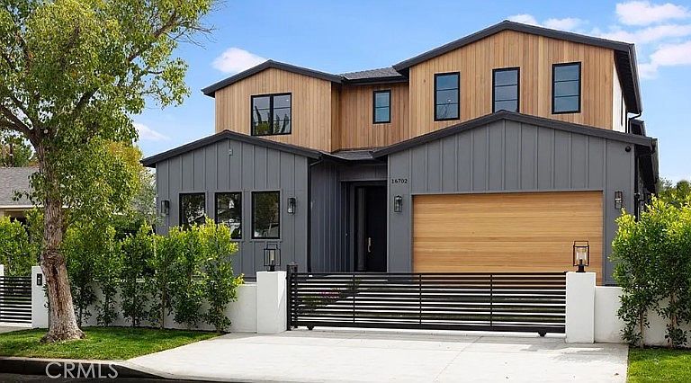 1st image of 16702 La Maida St