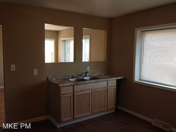 5th image of 4240 W Fond Du Lac Ave APT 3