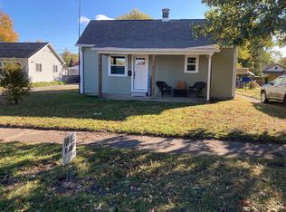 1115 N 8th St, Clinton, IN 47842