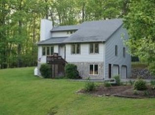 5820 Lost Dr, Roanoke, VA 24018