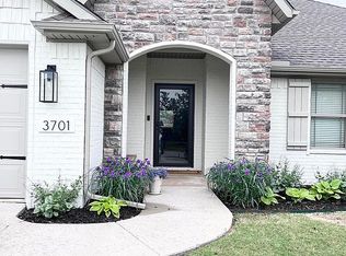 3701 E Lexus Dr, Fayetteville, AR 72764