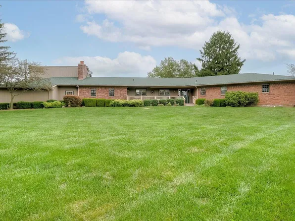 4290 McCowans Ferry Rd, Versailles, KY 40383