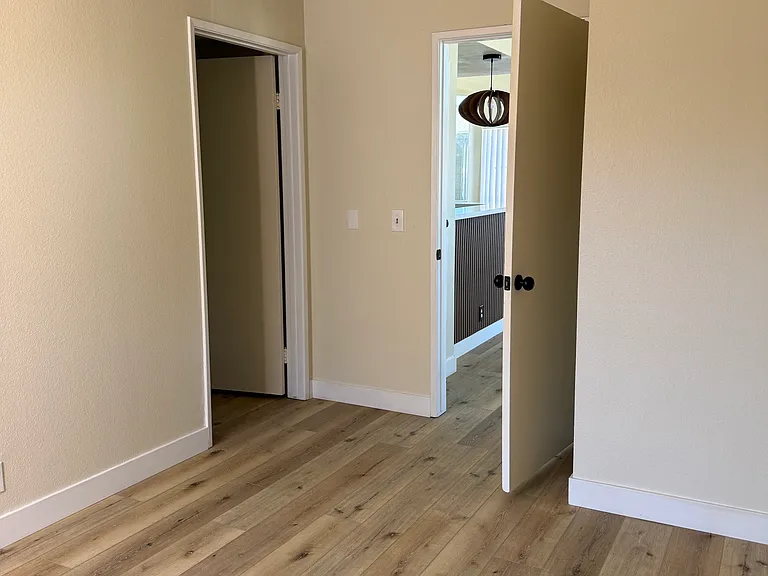 1939 N Tamarind Ave #1 — Photo 7