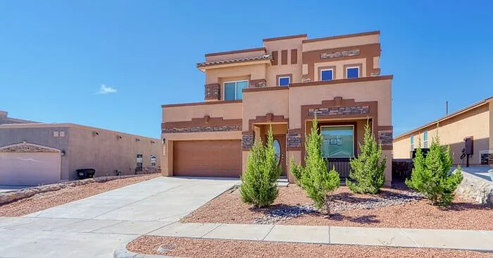 5 bed, 2.5 bath, 2318 sqft, $2,350 — Photo 3