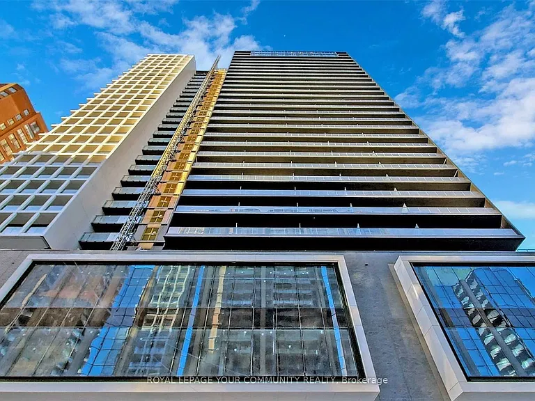20 Edward St #718 — Photo 31