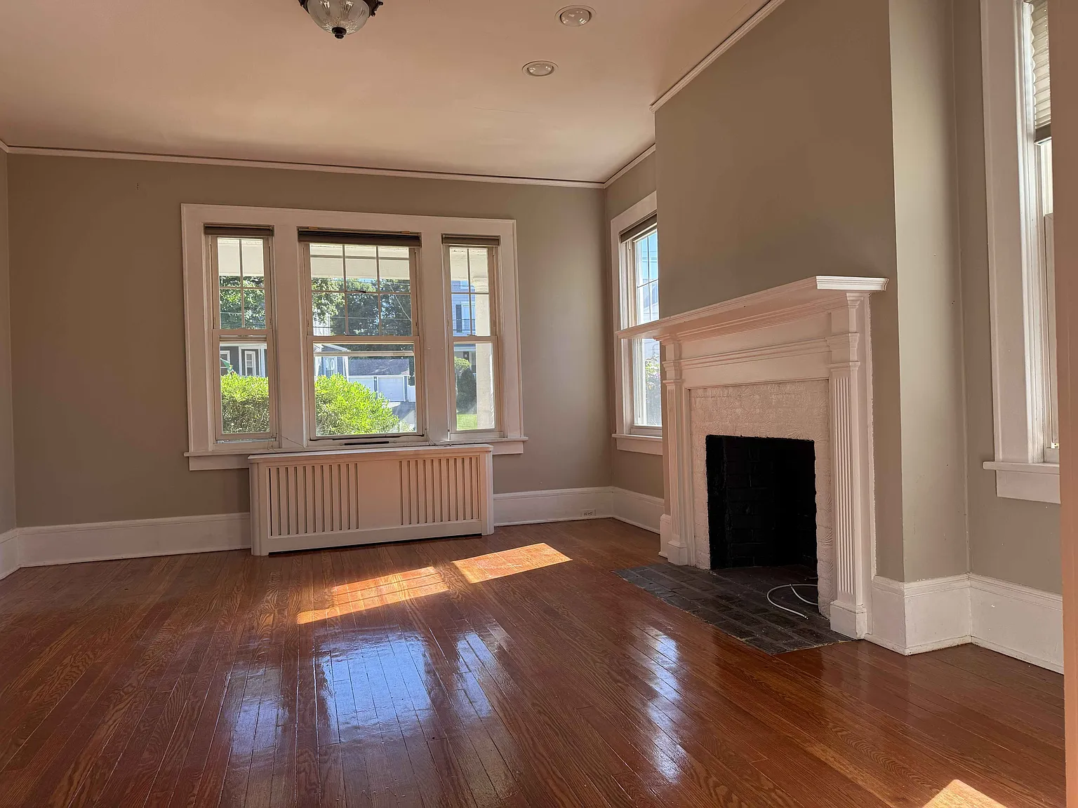 534 Summit Avenue — Photo 3