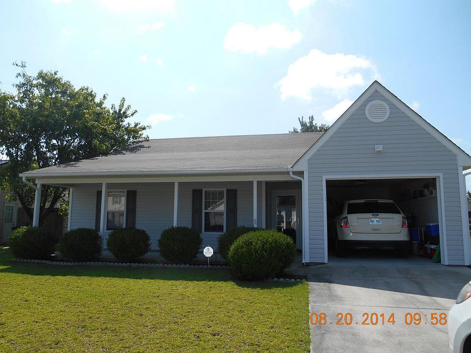 1st image of 816 Sand Hills Dr