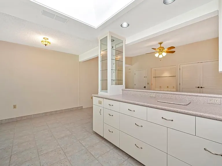 1545 Wimbledon Dr — Photo 19