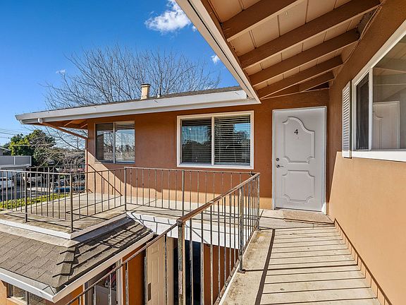 3rd image of 1785 Halterman Ave #4
