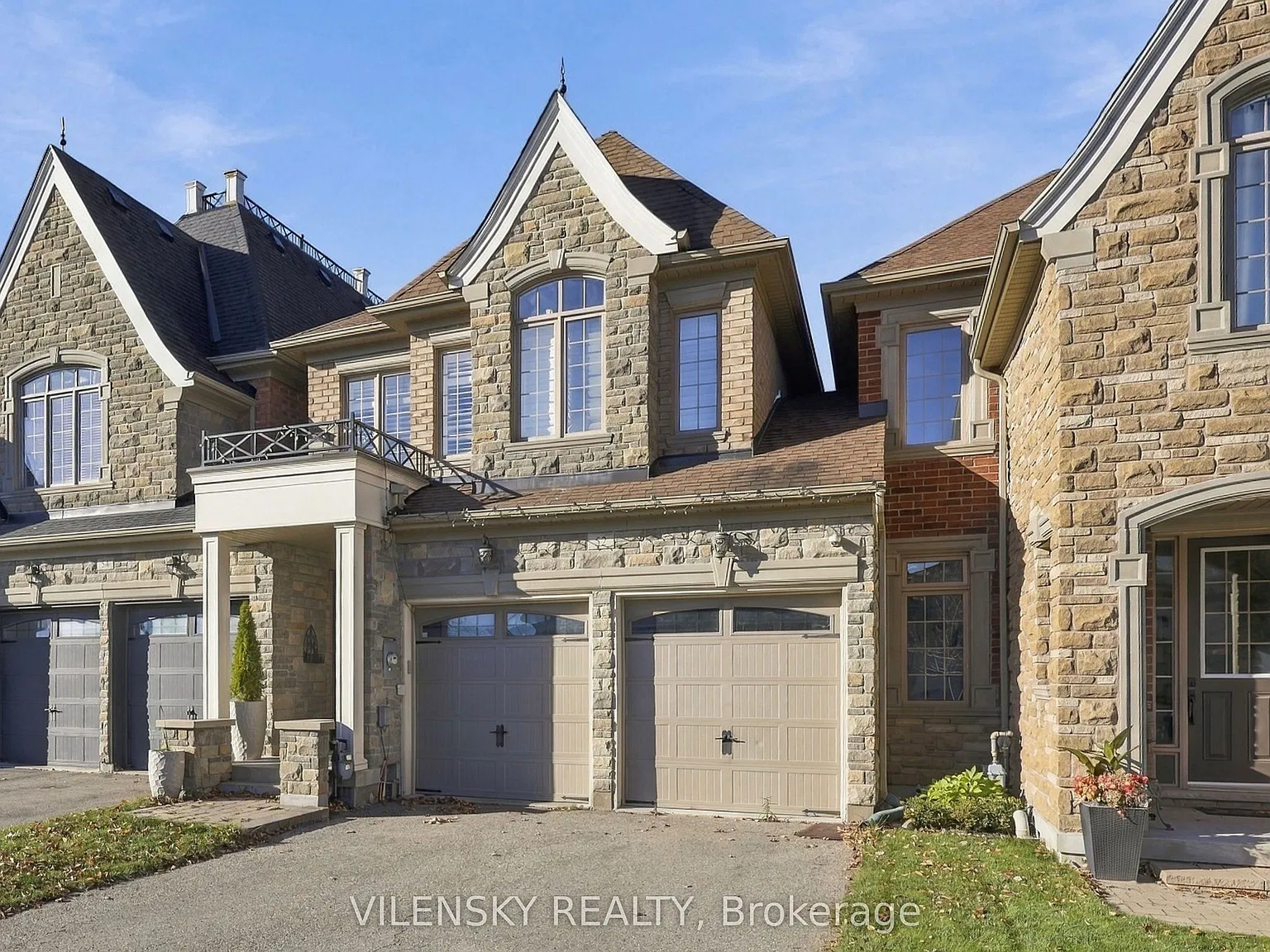 3 bed, $4,200 — Photo 2