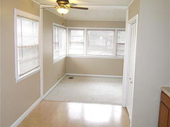 3rd image of 1208 W Home Ave