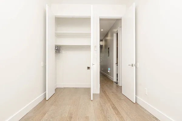 Rented by MySpaceNYC | media 18