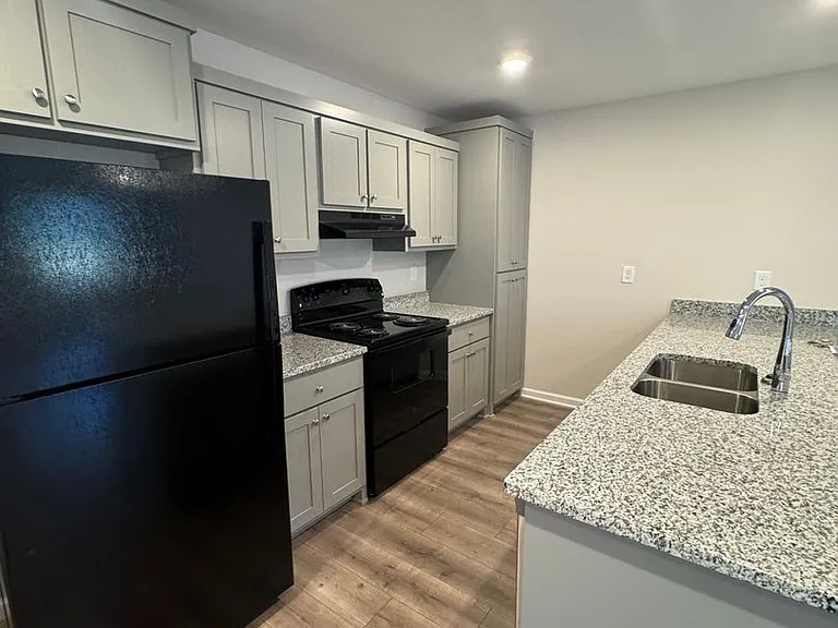 201 Mountaindale Dr — Photo 8