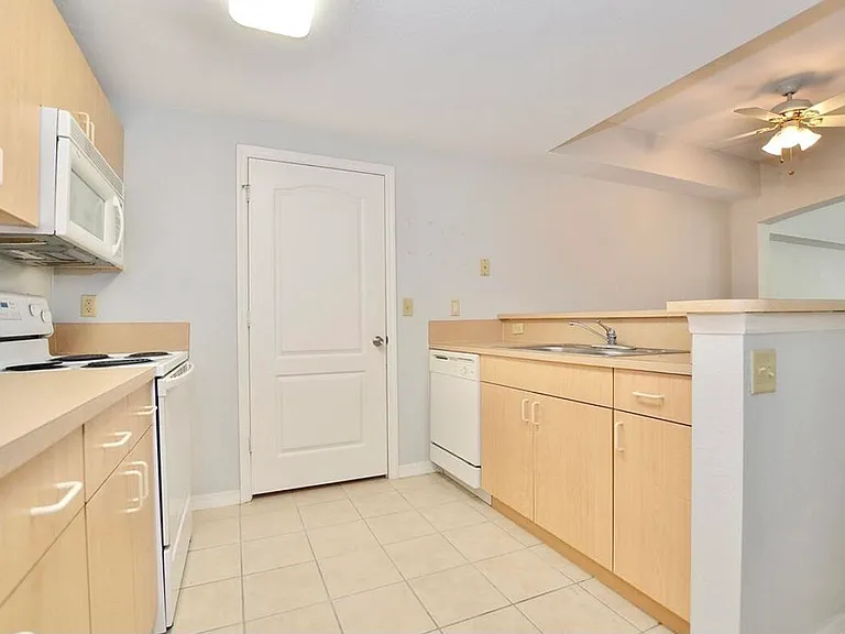 114 SW Peacock Blvd #8105 — Photo 12