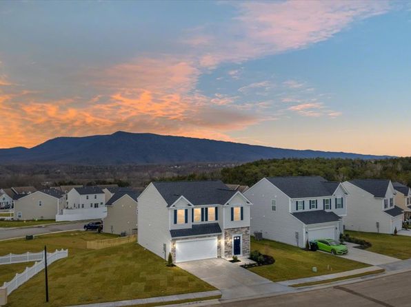 29 Signal Knob Cottage Dr