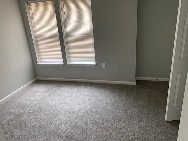 2023 4th St NE Apartments — Photo 5