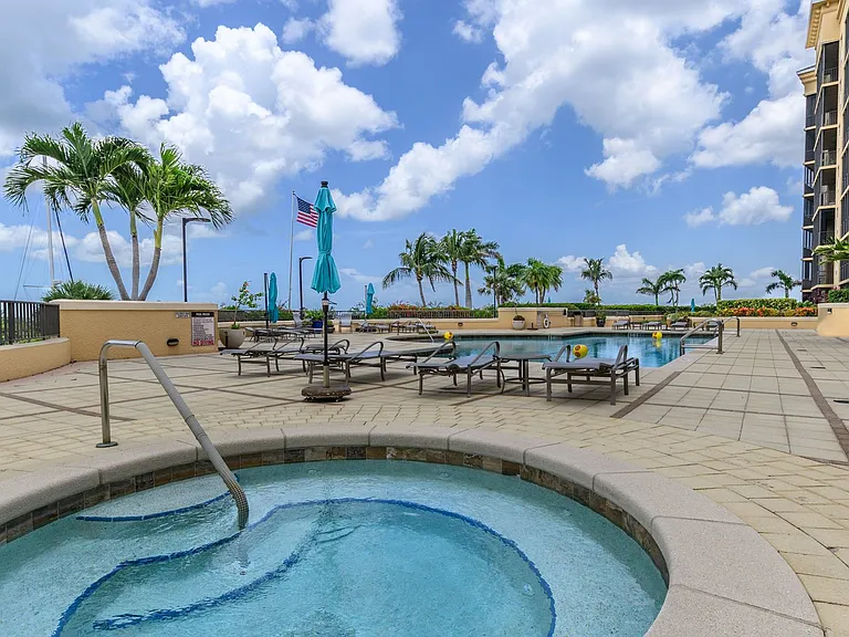 3313 Sunset Key Cir #107 — Photo 57